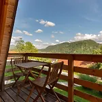 Pri Hrastu Kamnik