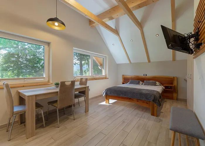 Guest house Pri Hrastu