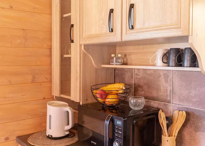 Pri Hrastu Guest house *